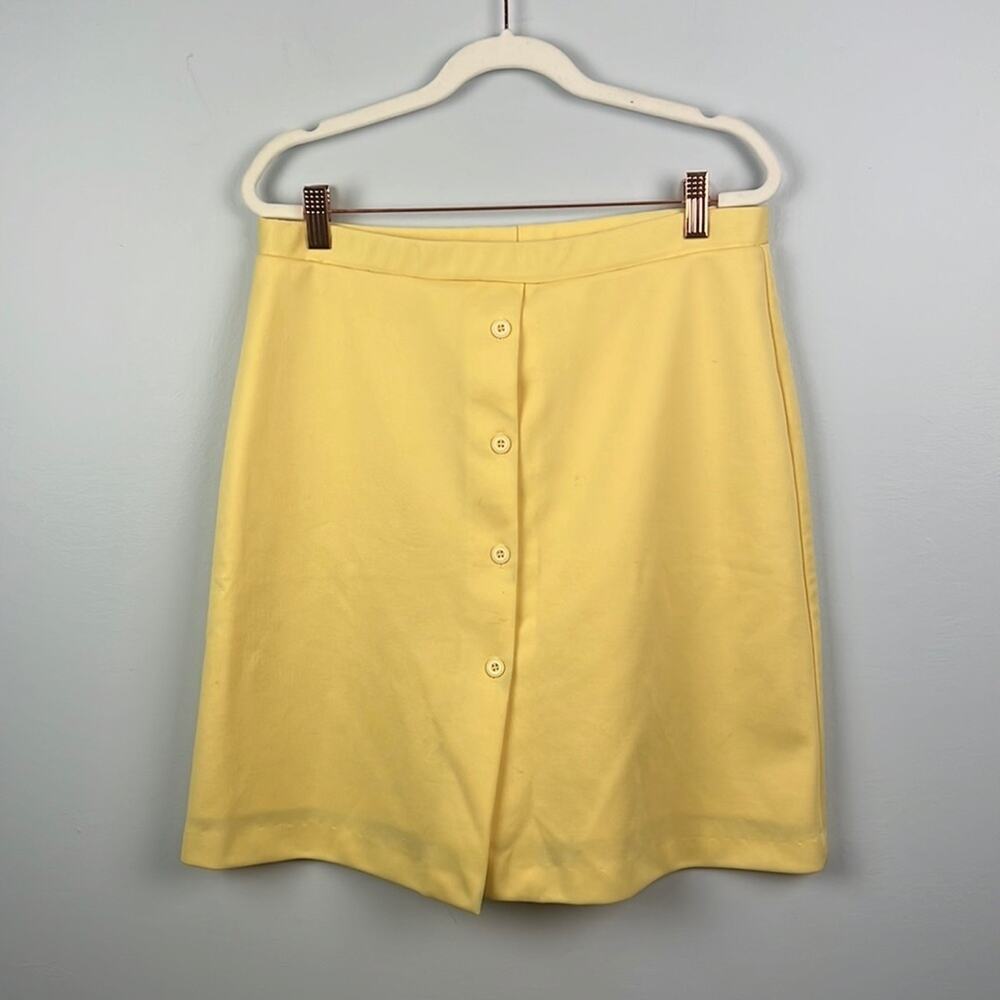 Vintage 1960s Union made pale yellow Russ button front skort
